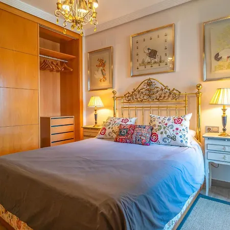 Apartment Cozy In With House Sea View Malaga